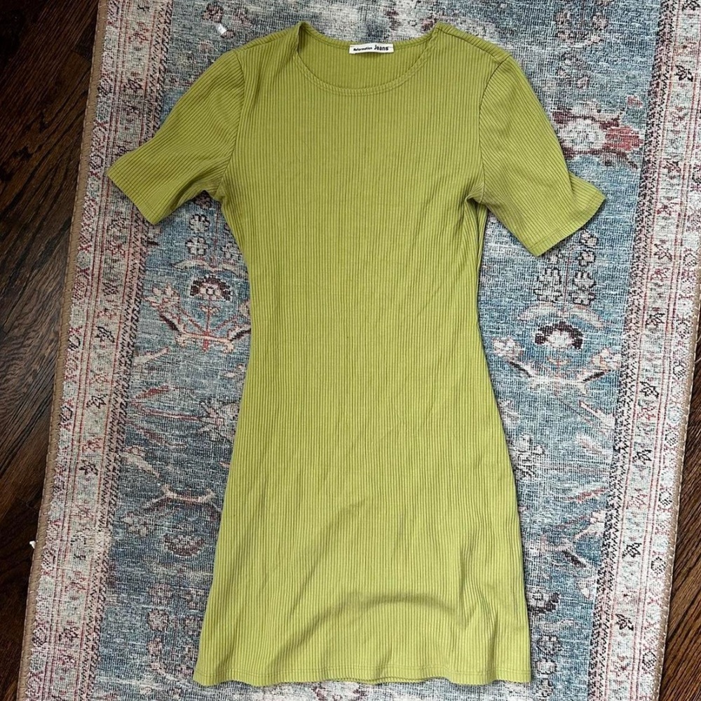 Reformation Kennedy ribbed knit short sleeve dress in green | size S